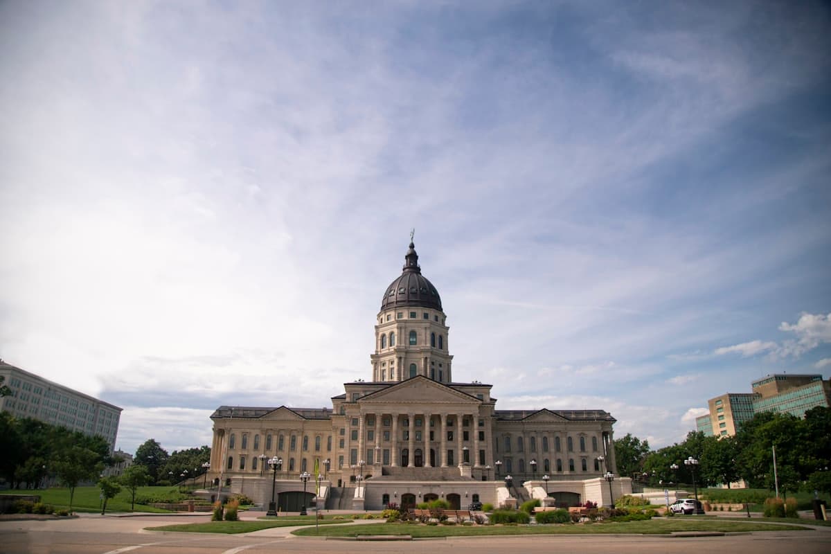 Topeka, KS